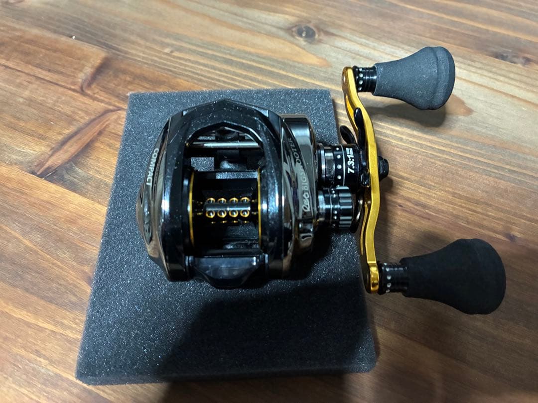 【美品使用少】Abu Garcia Revo ビッグシューターコンパクト7