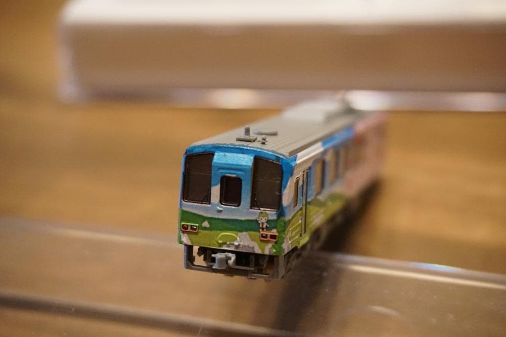 TOMIX製 キハ120系　美祢線　「美祢号ラッピング車両」　M車