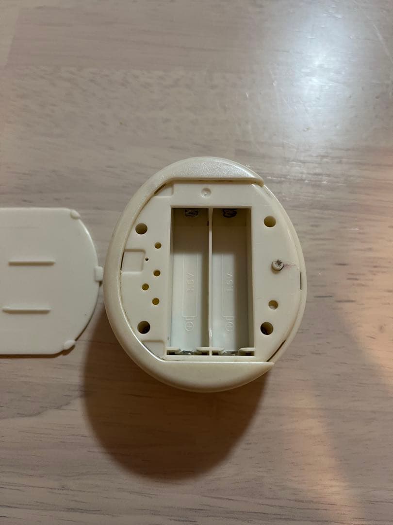 たまごっちプラスカラー　ジャンク品　ホワイト