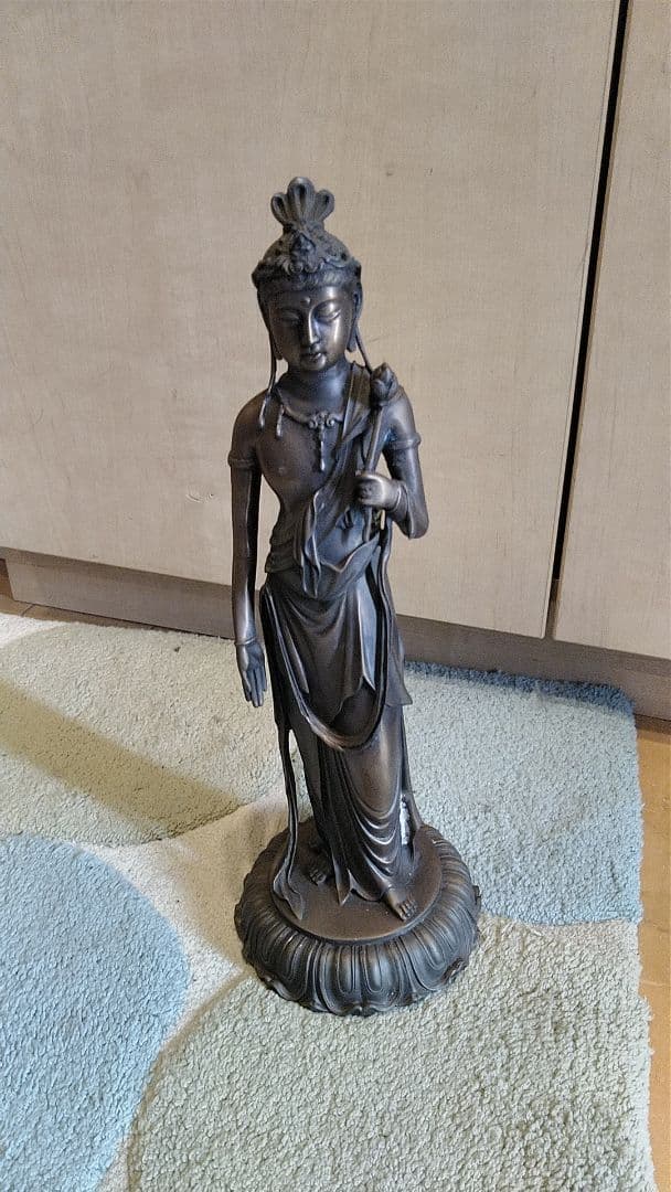 観音像　銅像