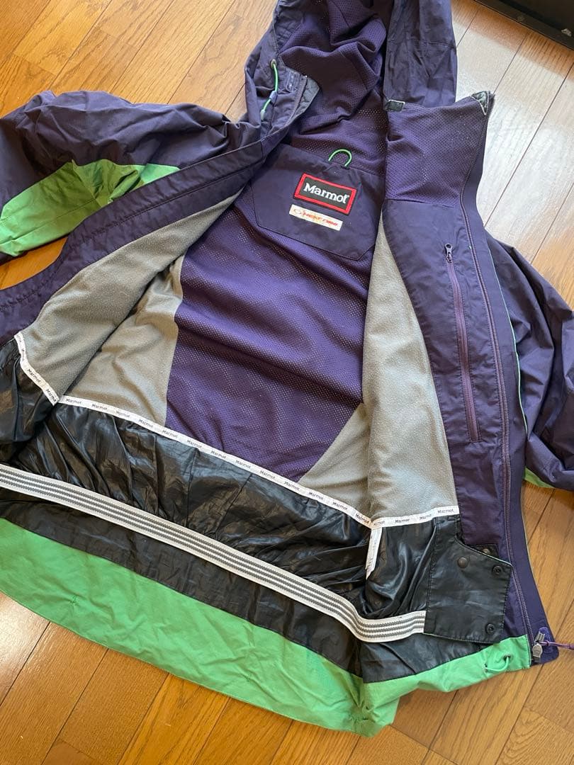 Marmot ジャケット　斜めファスナー Mサイズ　スキー・スノーボードに
