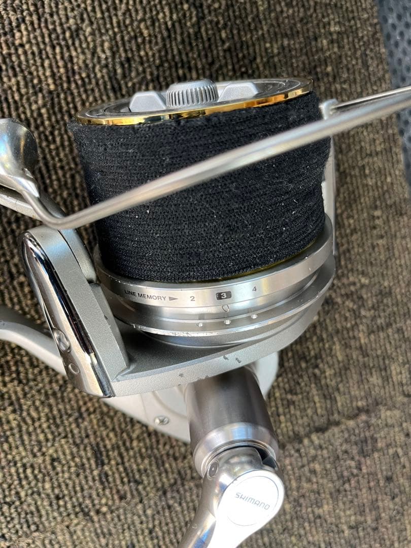 シマノ　SHIMANO スーパーエアロテクニウム（右）