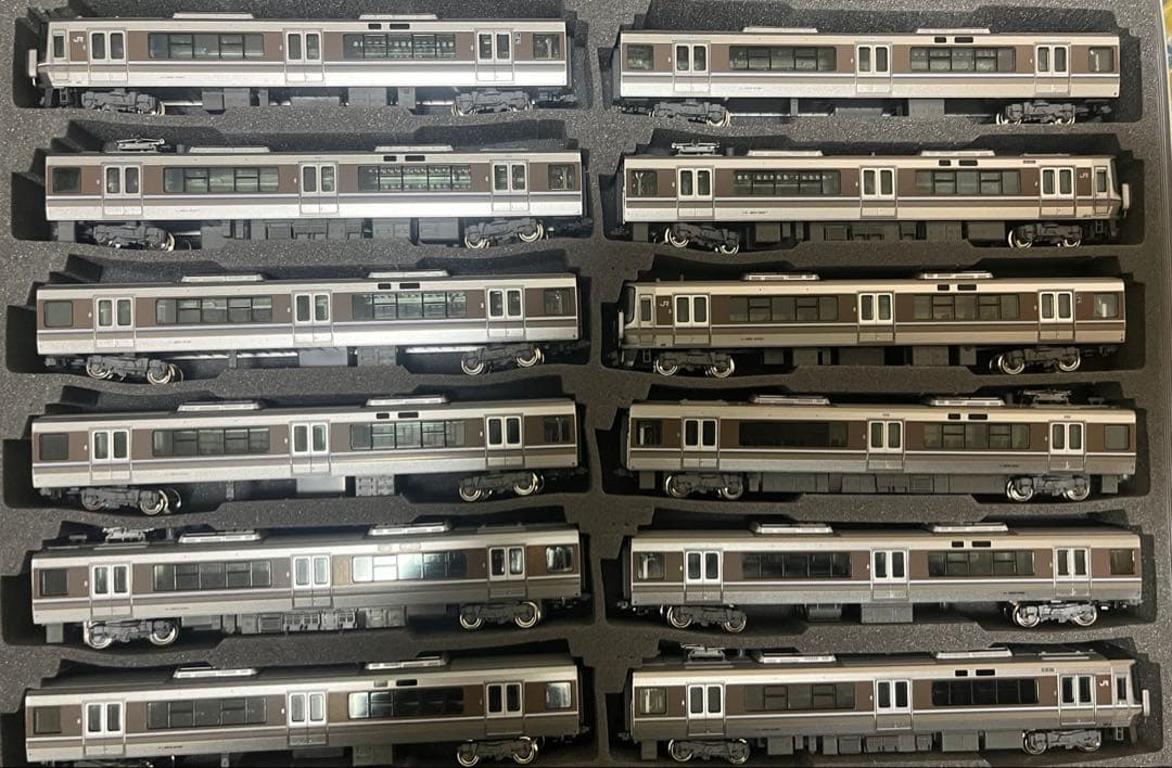 KATO 10-1678 223系 2000番台12両室内灯付き