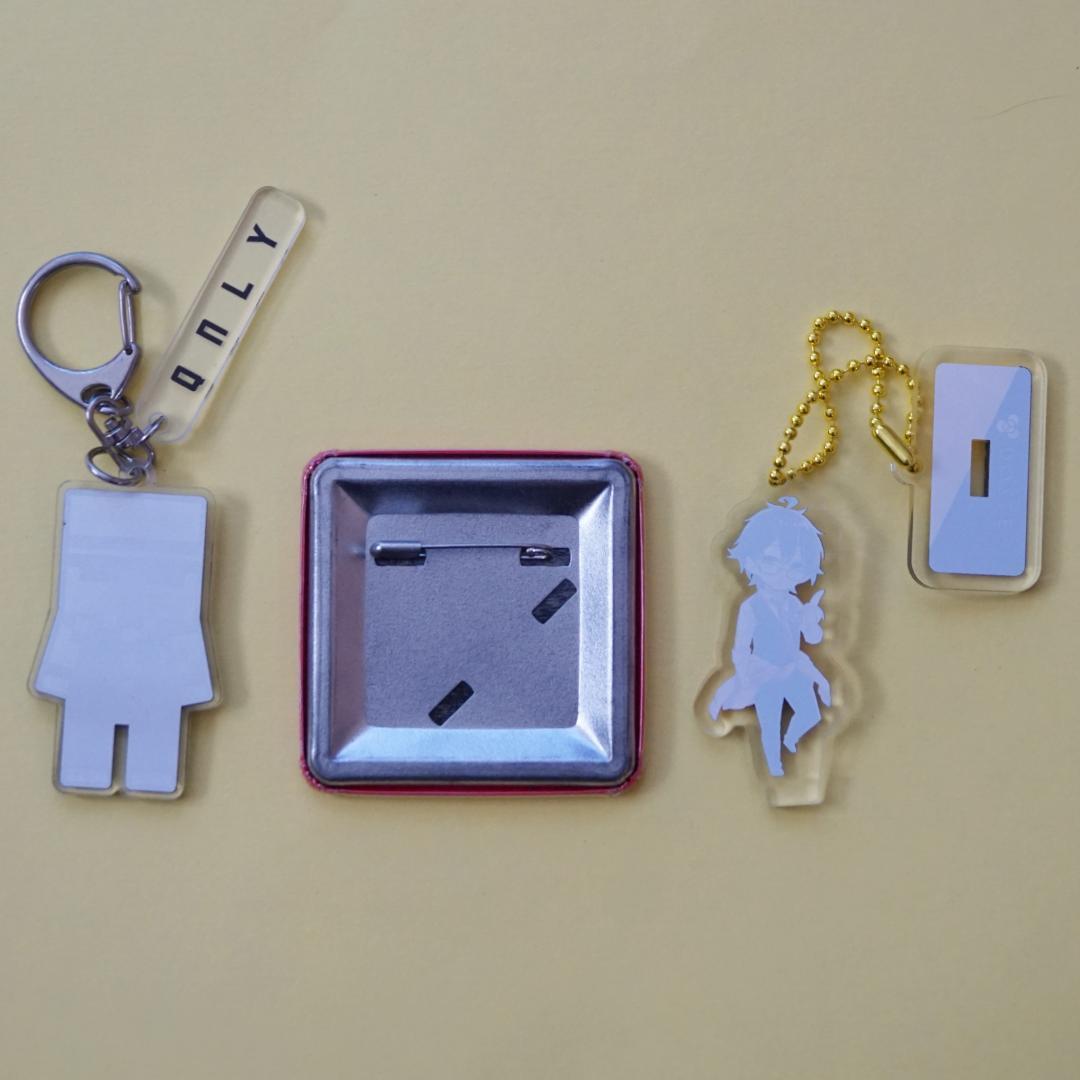 ドズル社　おんりーさん　キーホルダーと缶バッジセット