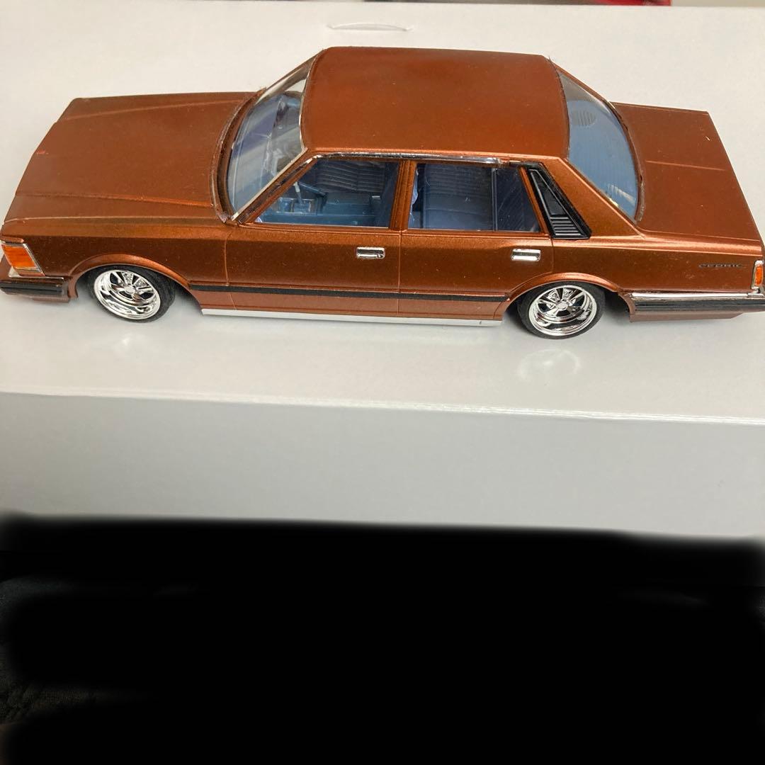 ニッサンセドリックプラモデル　　素人製作品