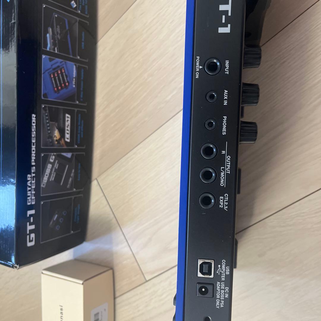 BOSS GT-1 ギターエフェクトプロセッサー ACアダプタ付き