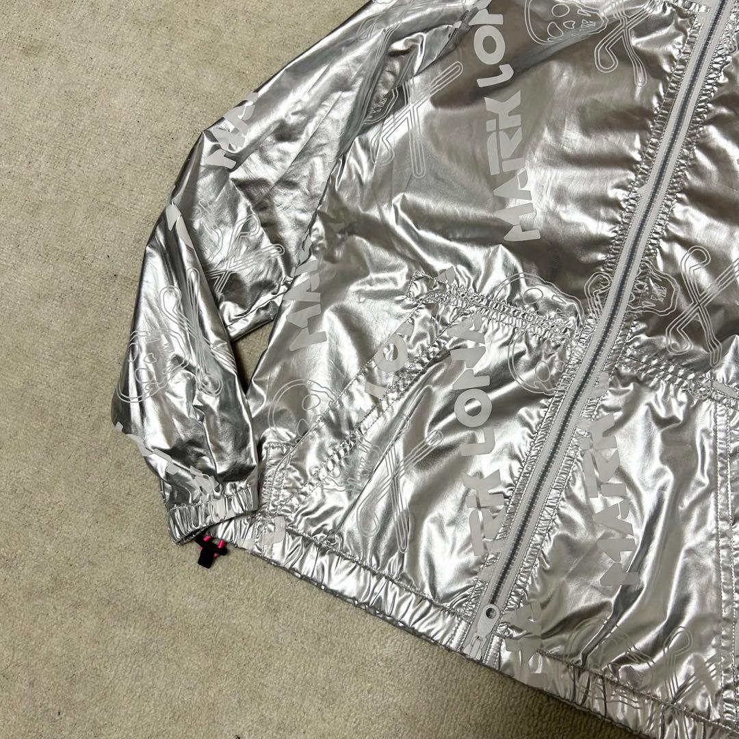 美品　マークアンドロナ　ナイロンジャケット　パーカー　シルバー　総柄　ドクロ