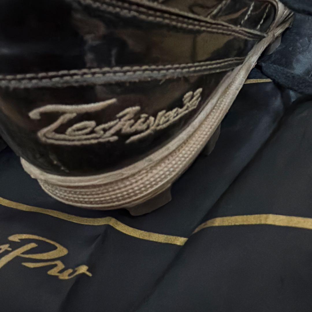 現千葉ロッテマリーンズ　佐藤都志也選手　実使用スパイク