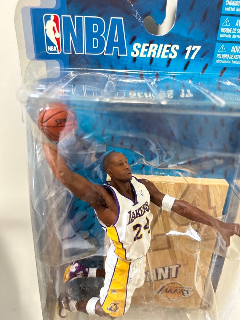 【新品未開封】NBA コービー　レブロン マクファーレン　フィギュア2体セット