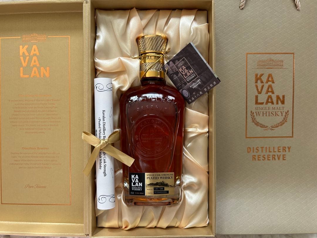 KAVALAN 蒸留所限定品 ピーテッドモルトカスクストレングス シングルモルト