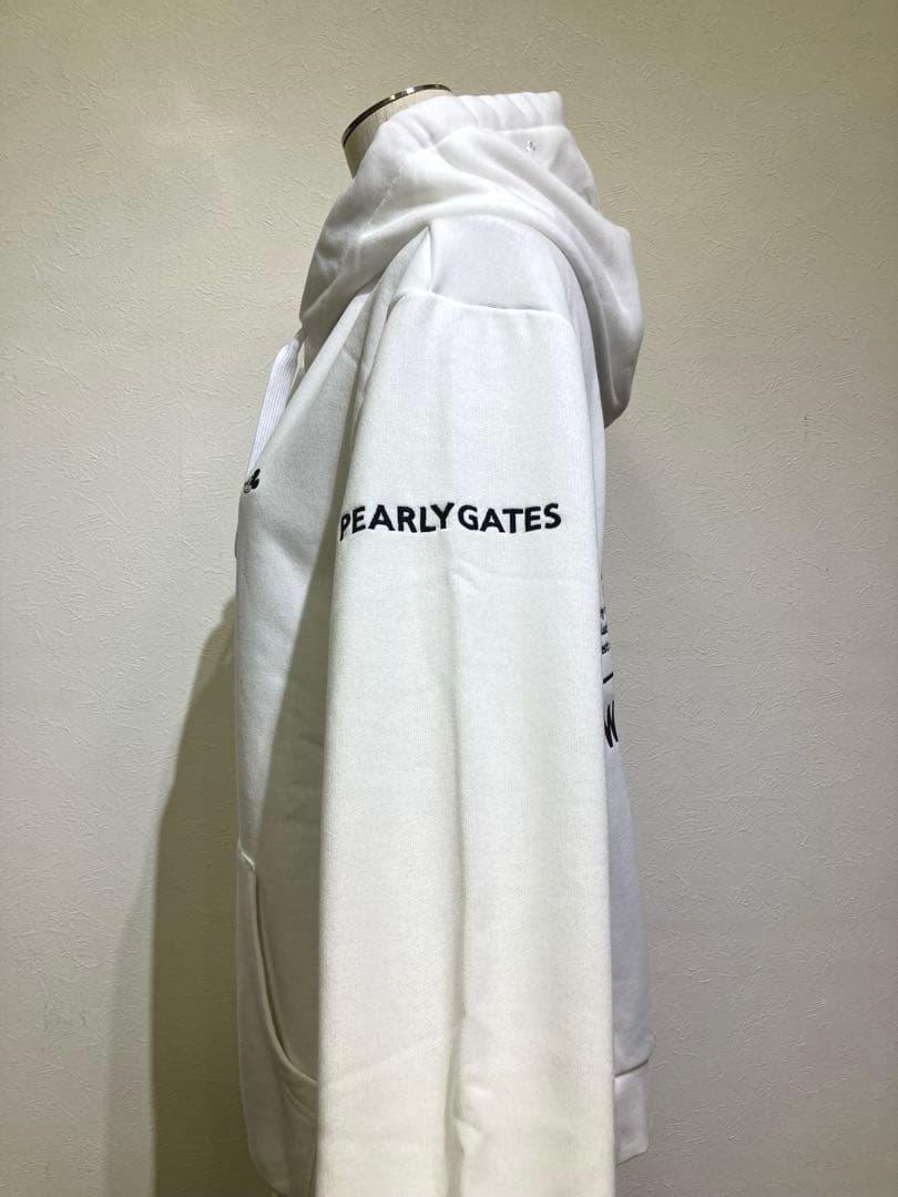 PEARLY GATES フード付きホワイトパーカー　サイズ2 Disney