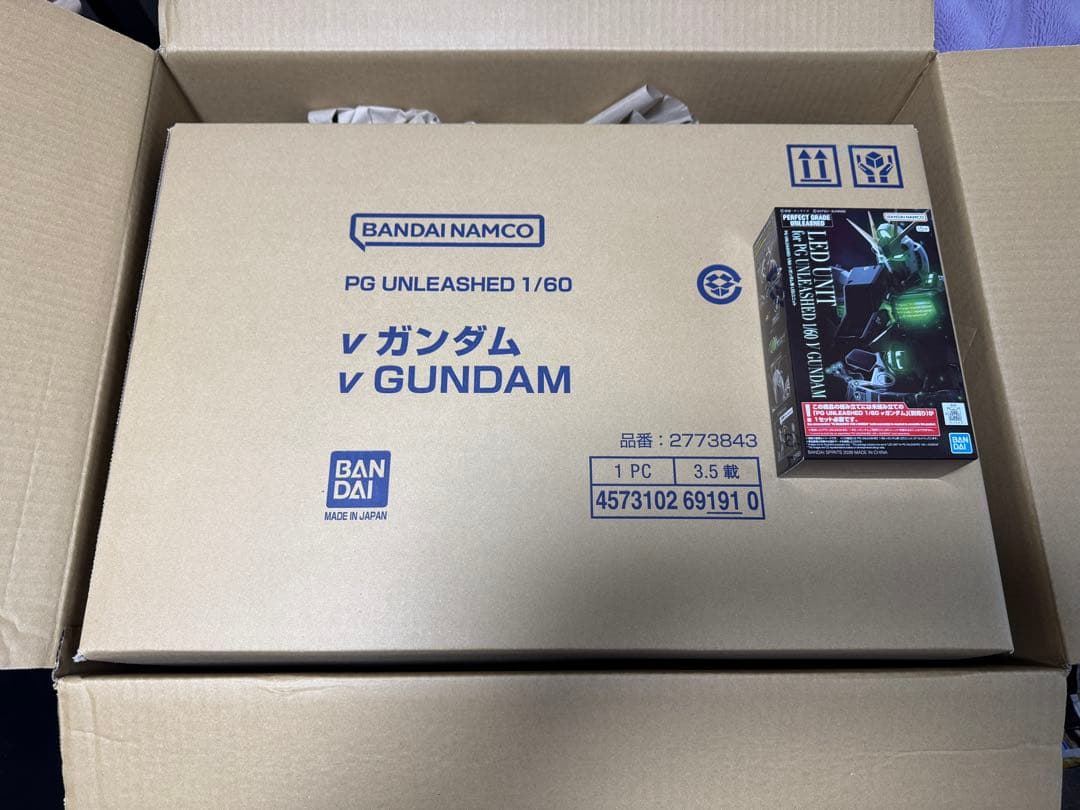 PG UNLEASHED RX-93 νガンダム+LEDユニット セット