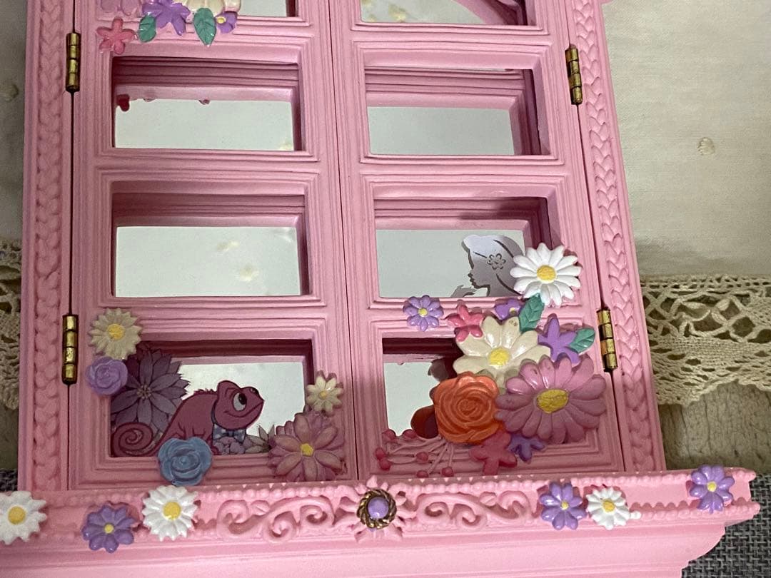 ディズニー　ラプンツェル　スタンド　ミラー　窓　希少