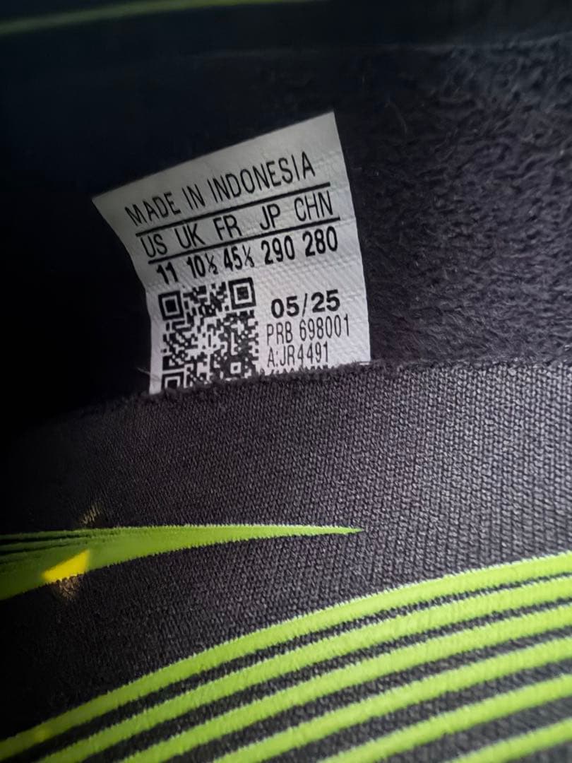 プレデター ELITE HG/AG ジャパン　コアブラック×カーボン