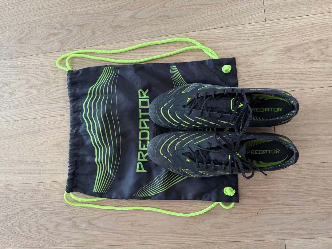 プレデター ELITE HG/AG ジャパン　コアブラック×カーボン