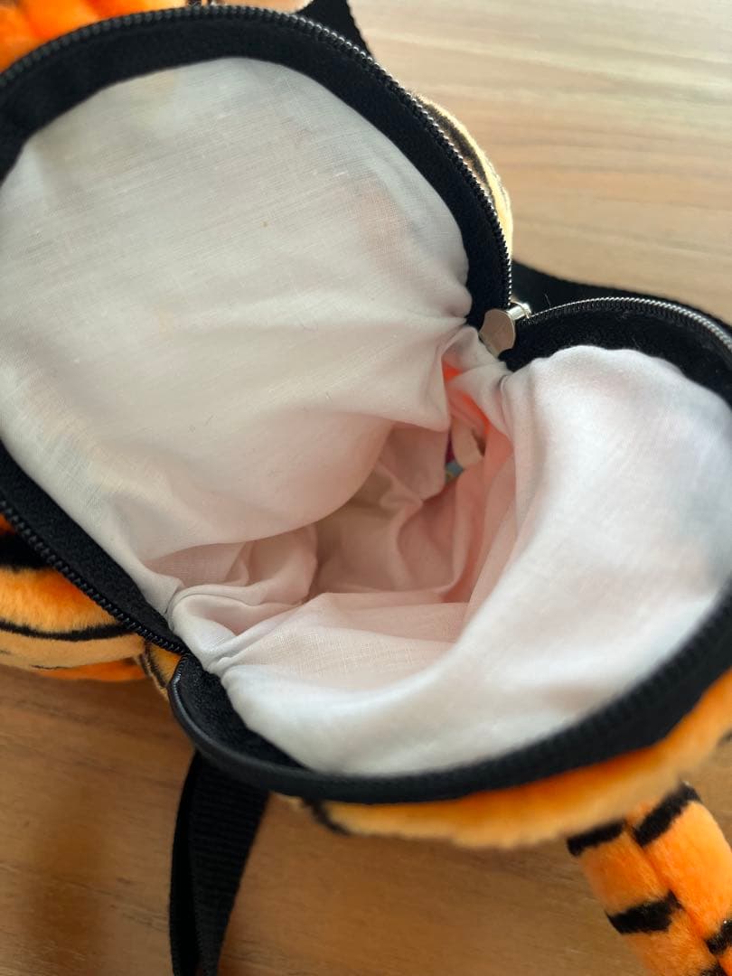 ティガー リュック型ぬいぐるみ 約30cm