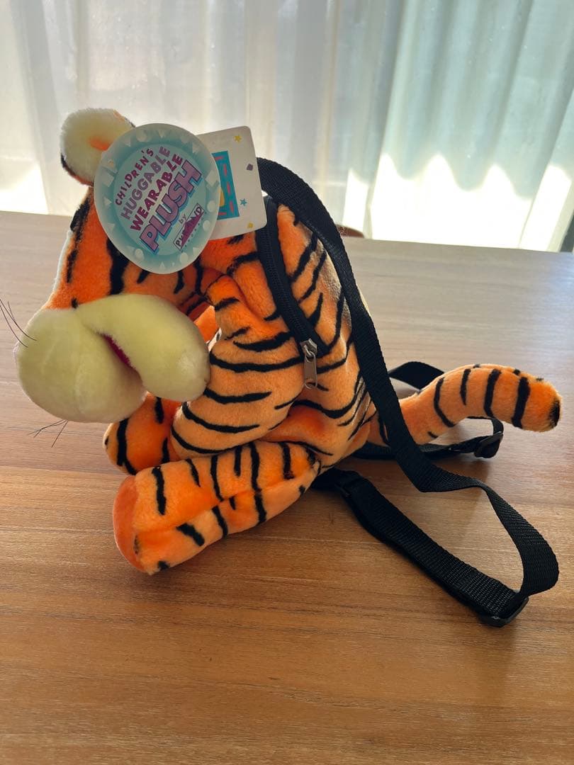 ティガー リュック型ぬいぐるみ 約30cm