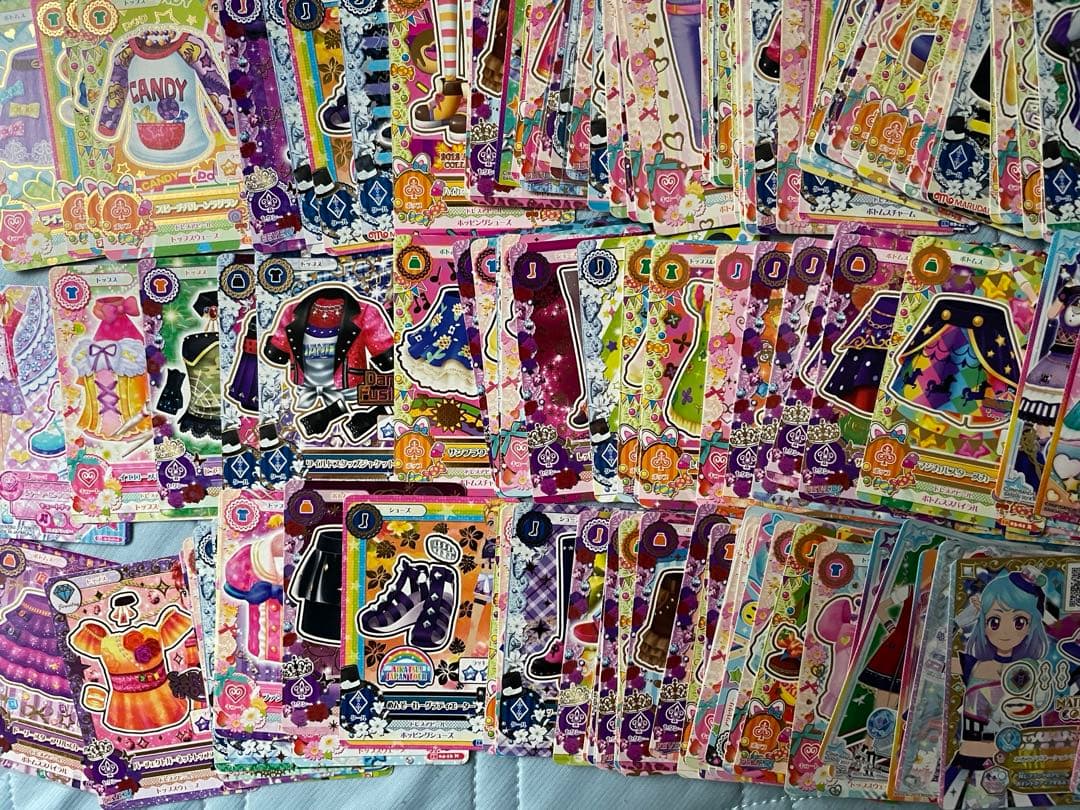 【aya】アイカツカード　カード:約700枚以上　バインダー:3冊
