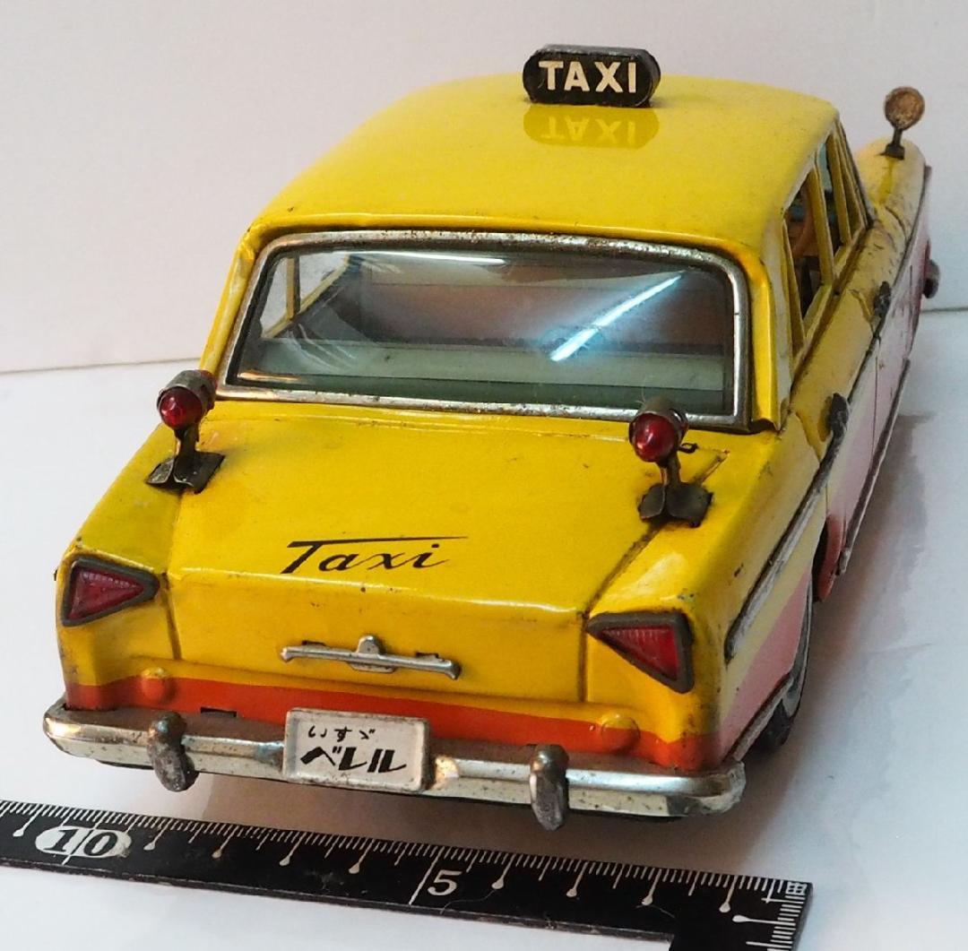 萬代屋【イスズ ベレル タクシー リモコン欠】当時物ブリキ製ミニカーTIN【箱無