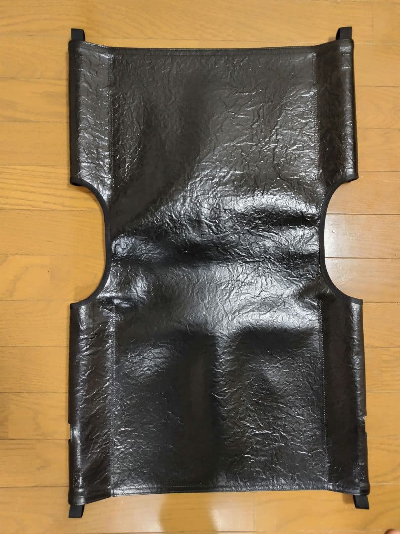 ナチュラルマウンテンモンキーズ マイスターシートレザーHAKU(箔)ブラック