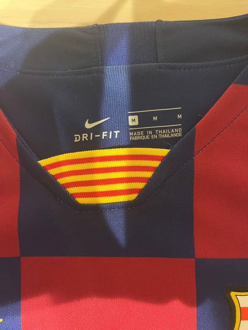 【正規品、カンプノウ購入】バルセロナ ユニフォーム メッシ Mサイズ