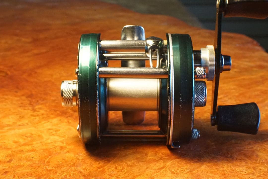 ABU アンバサダー 5000D メンテ済 フレーム修正済