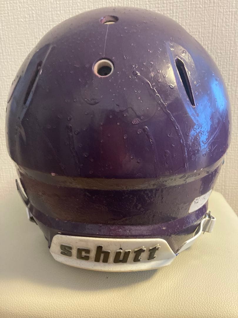 アメリカンフットボールヘルメットSchutt Lサイズ　中古