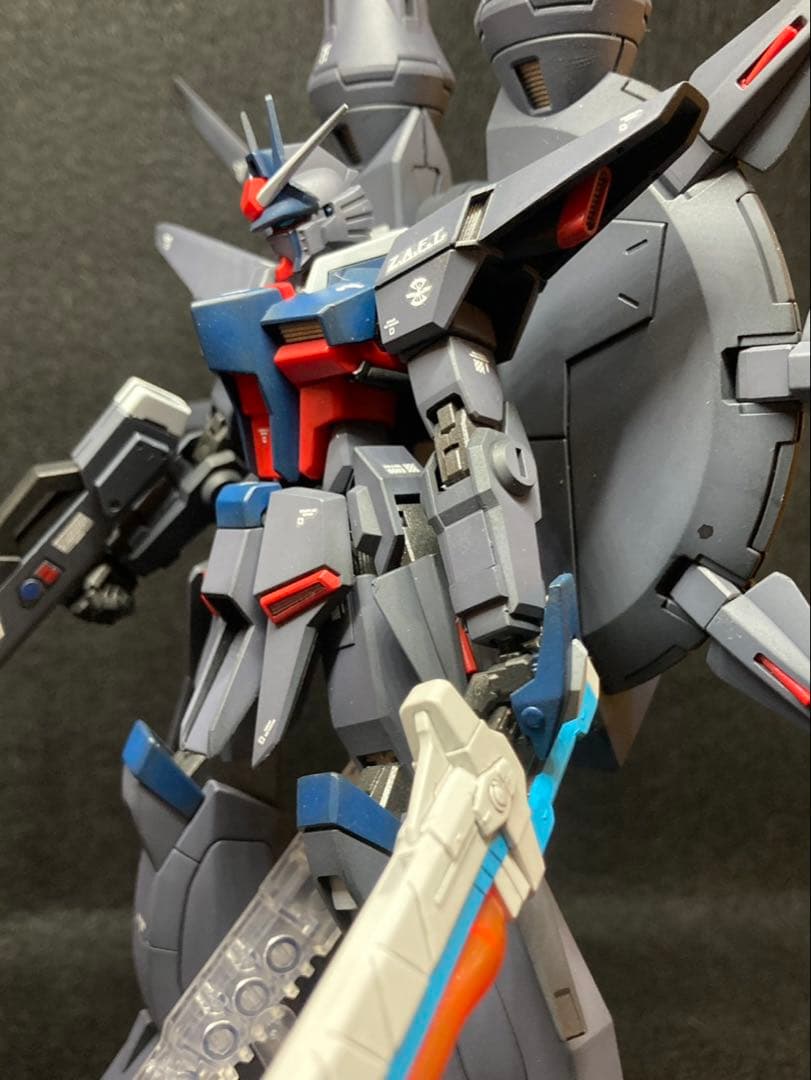 HGCEレジェンドガンダム　全塗装　完成品　エクスカリバー付き