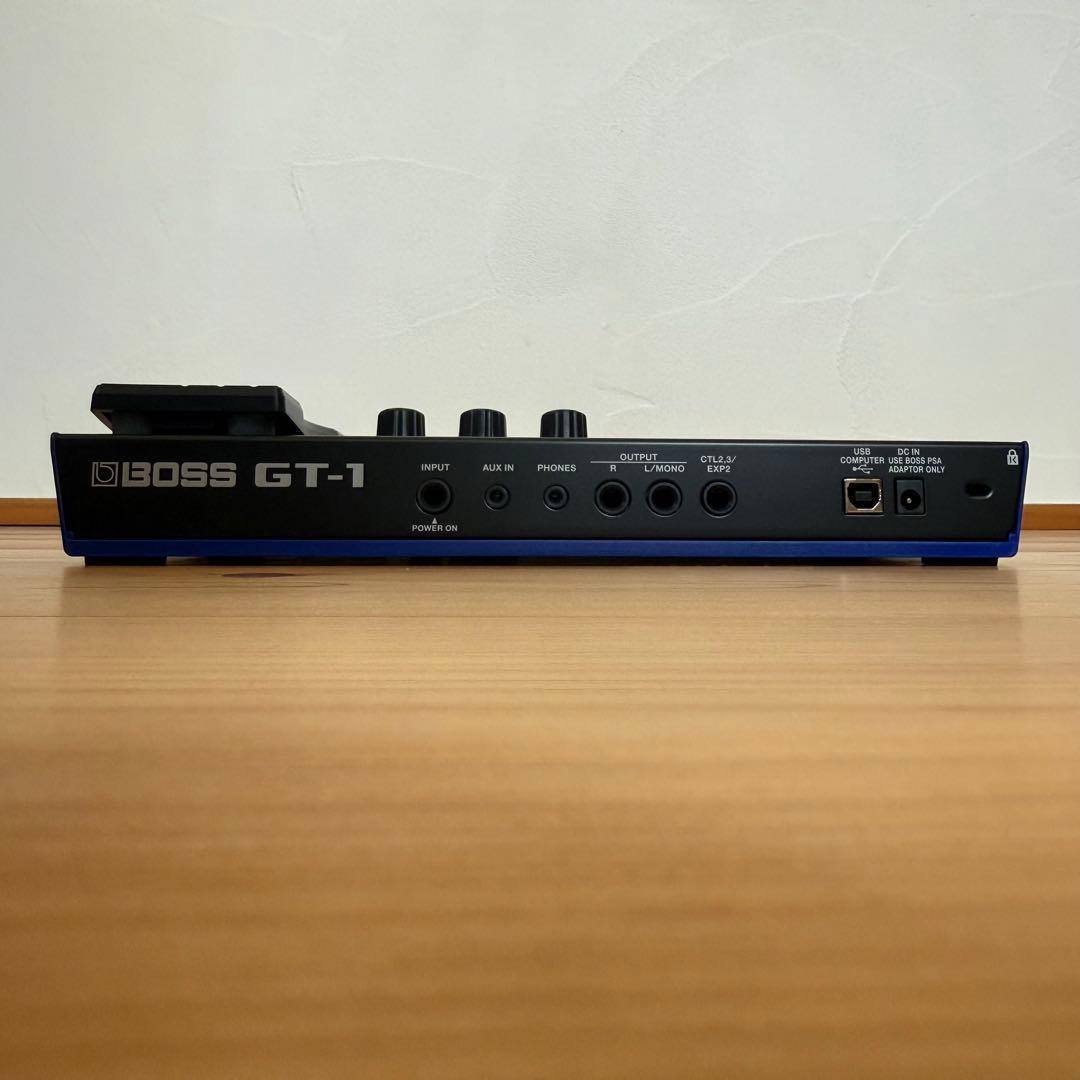 BOSS GT-1 マルチエフェクター（外箱・説明書付）