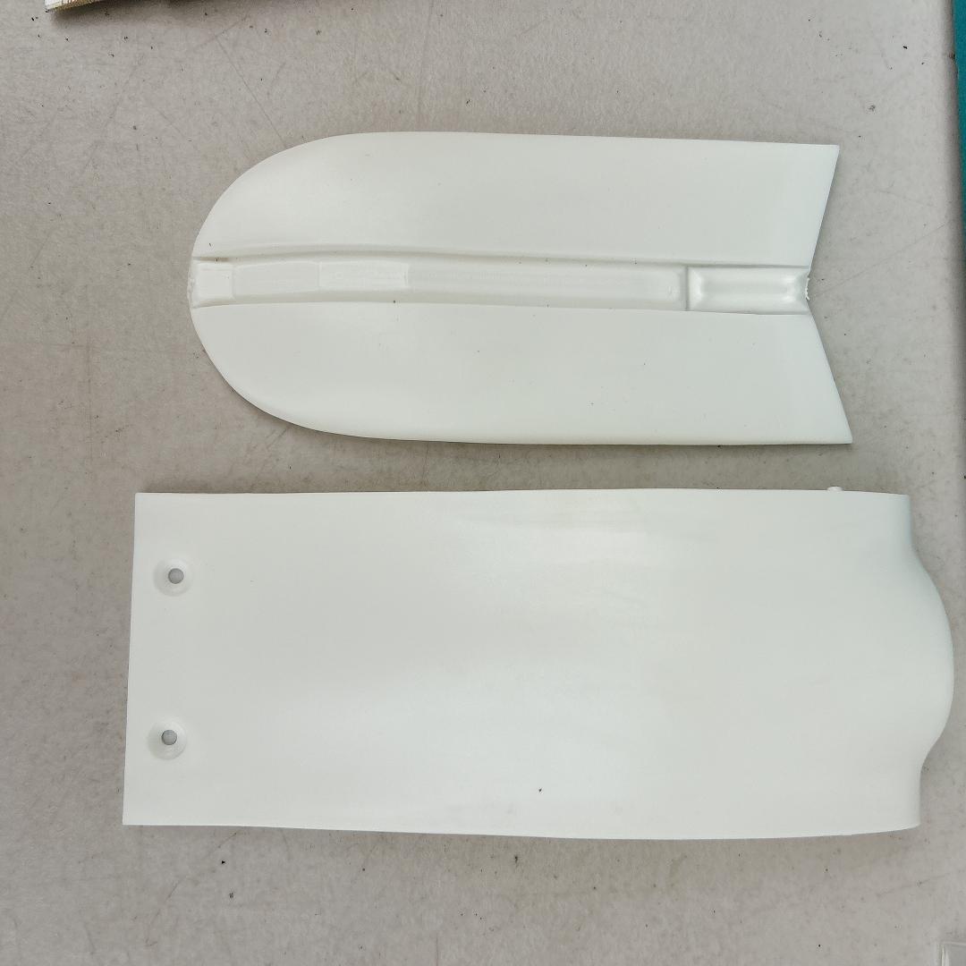 京商 ラジコン飛行機 主翼 エルロンコンバージョン ストラタス2000？ 現状