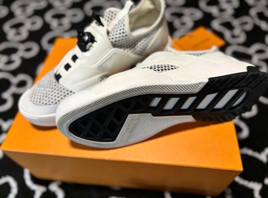 LOUIS VUITTON メッシュスニーカー