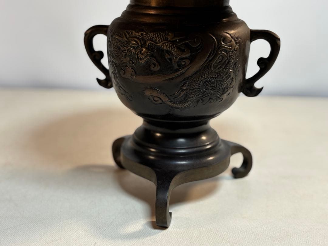 薄端 唐銅 龍 虎 模様　三脚　華道具　花器　茶道具　古道具
