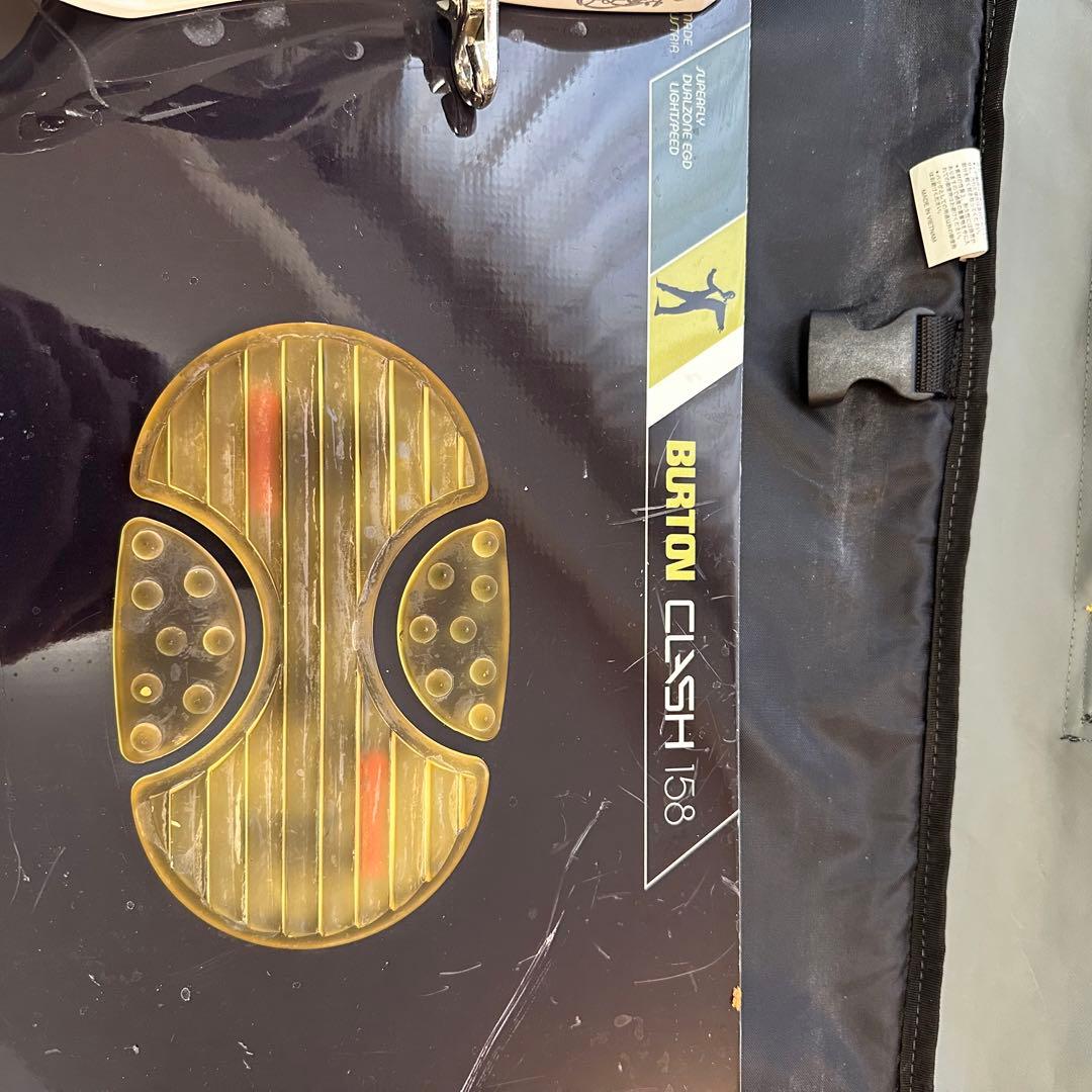 BURTON スノーボード板　ビンディング、収納ケースバッグ