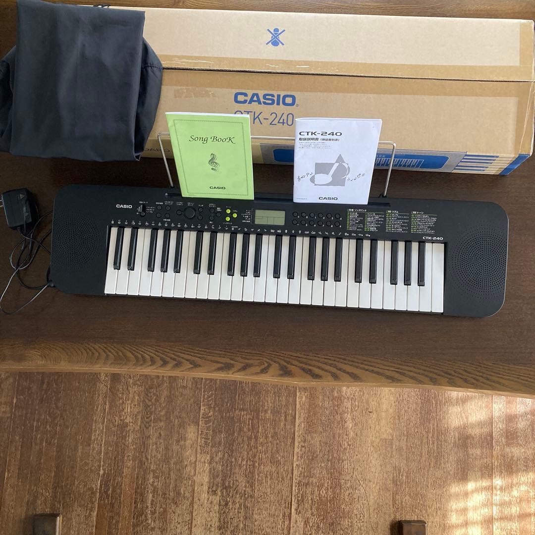CASIO CTK-240 電子キーボード 49鍵盤　ブラック