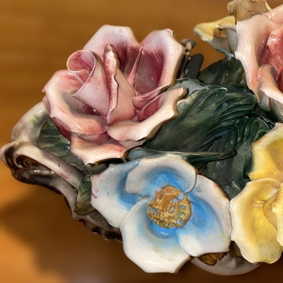 アンティーク　イタリア陶花の置物