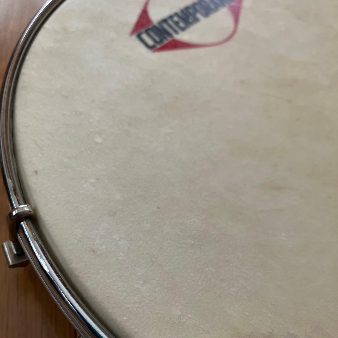 CONTEMPORÁNEA パンデイロ