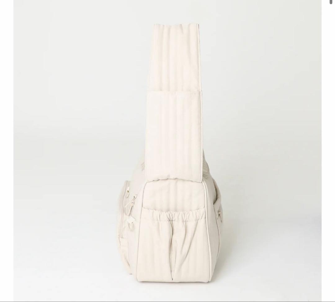 美品！moncheri スリングバッグ