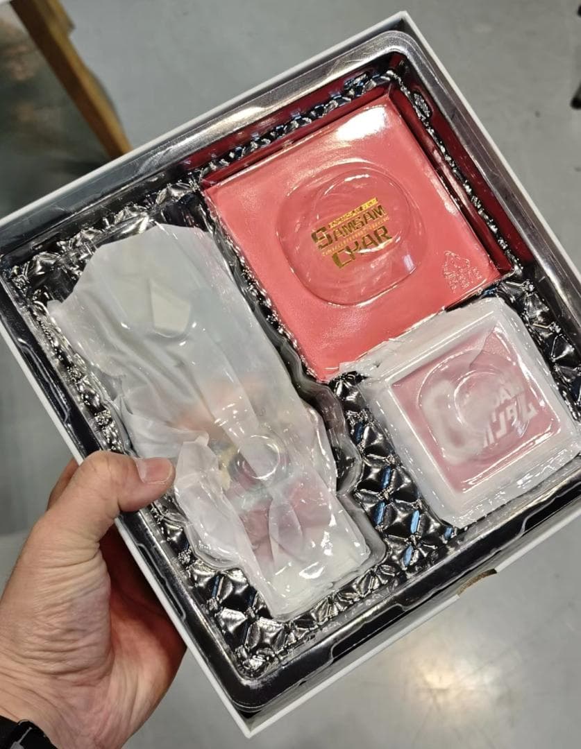 新品上海限定 BANDAIxMOLLY アムロ・レイ、シャア・アズナブル 2点