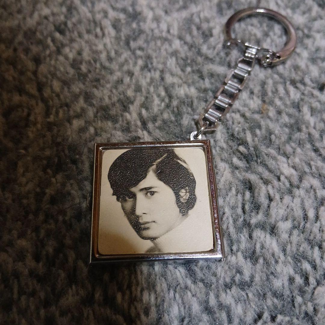 二つ折りキーホルダー 写真付き