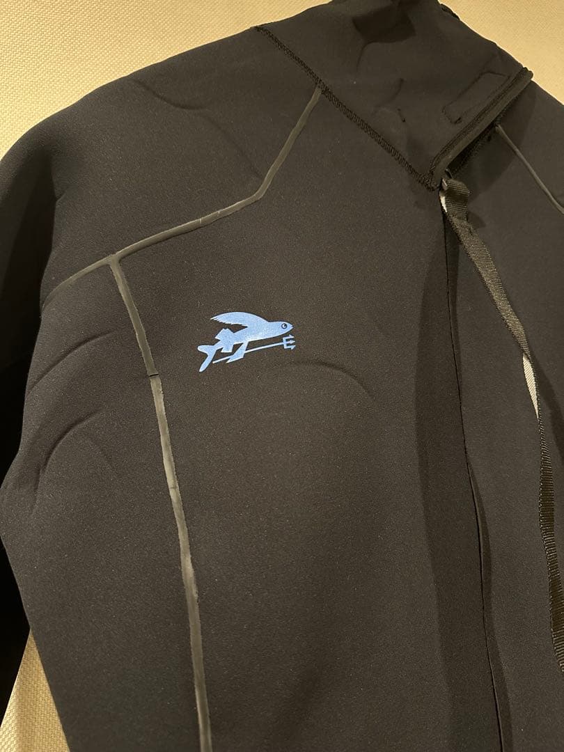patagonia メンズブラック ウエットフルスーツ XLS