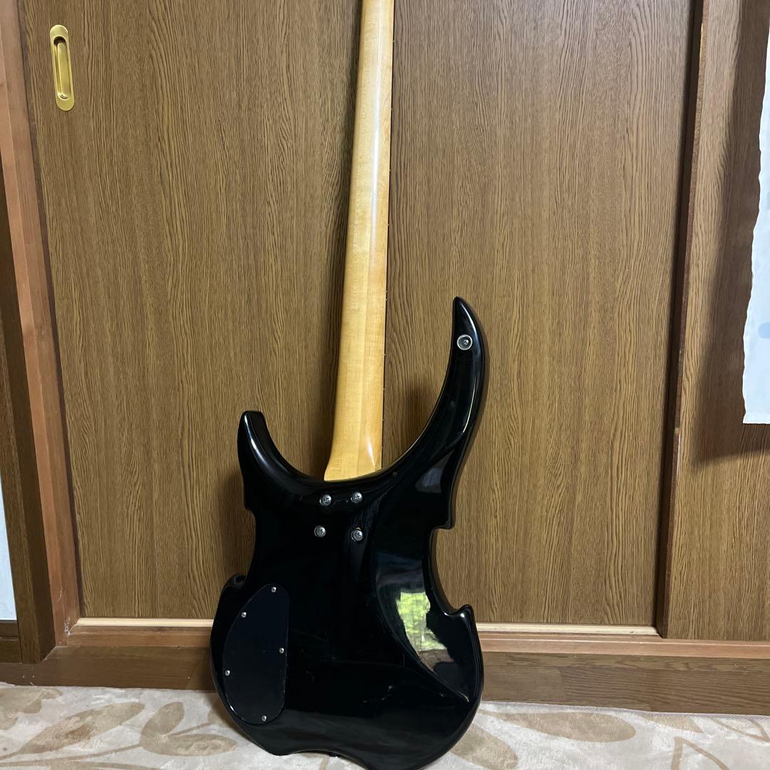 Warwick RockBass Vampyre ベース