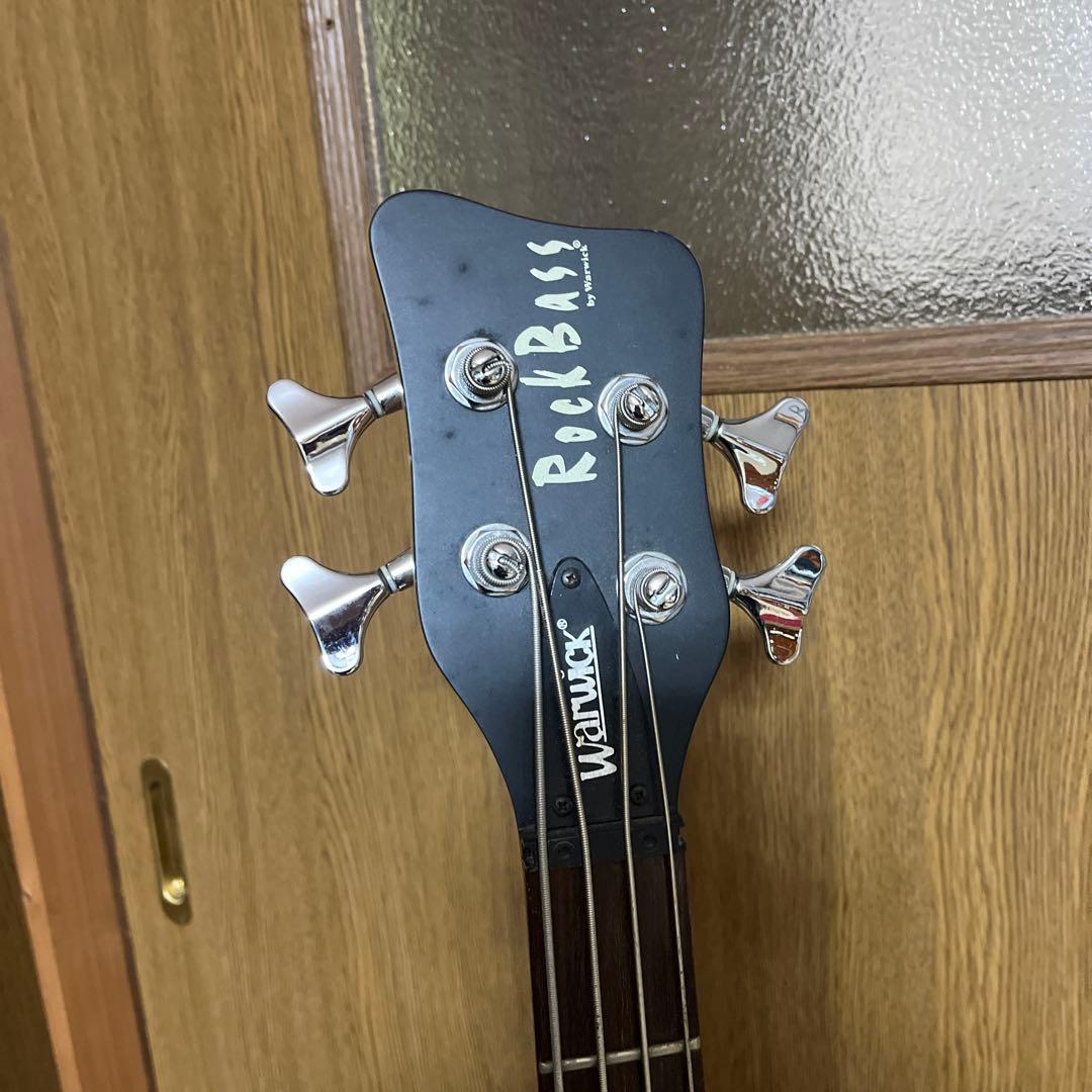 Warwick RockBass Vampyre ベース