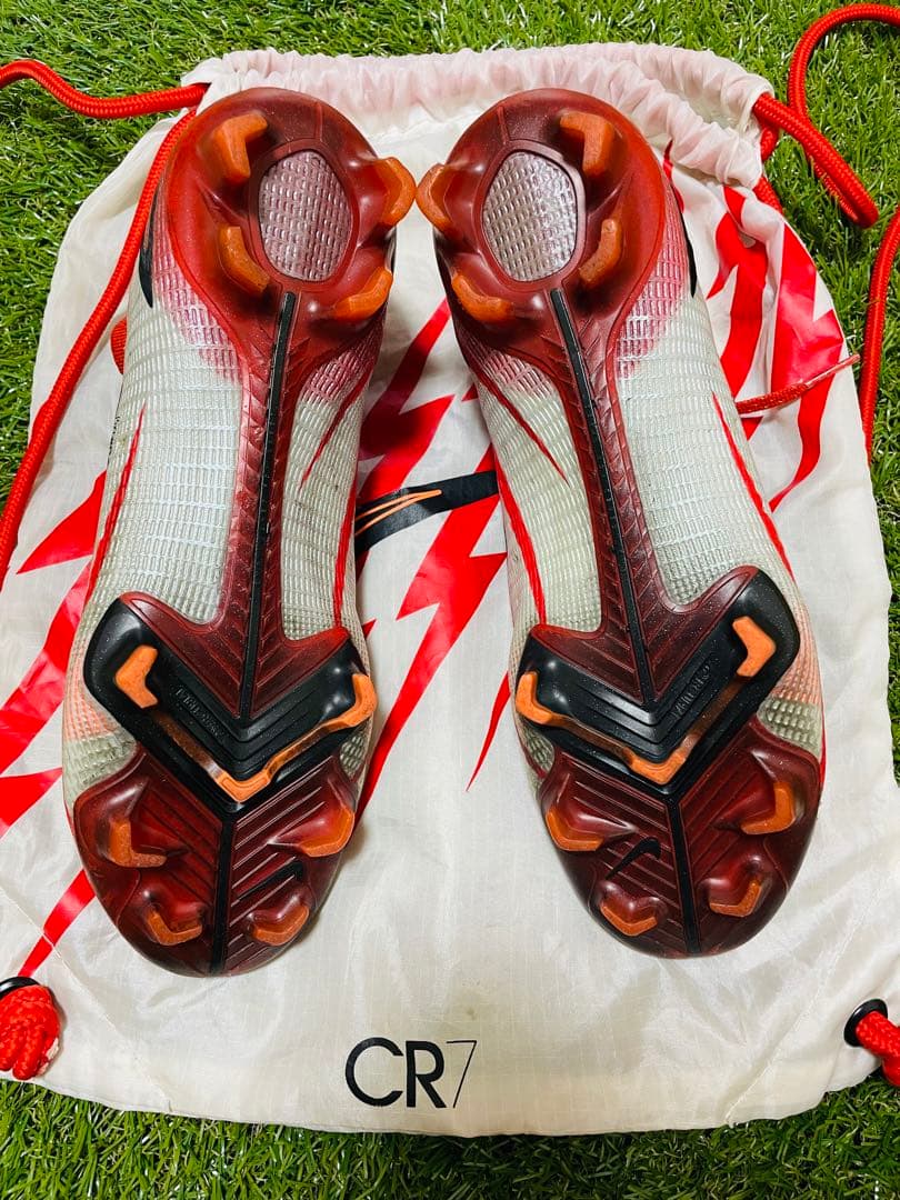 ナイキズーム マーキュリアル スーパーフライ 8 エリートCR7 FG