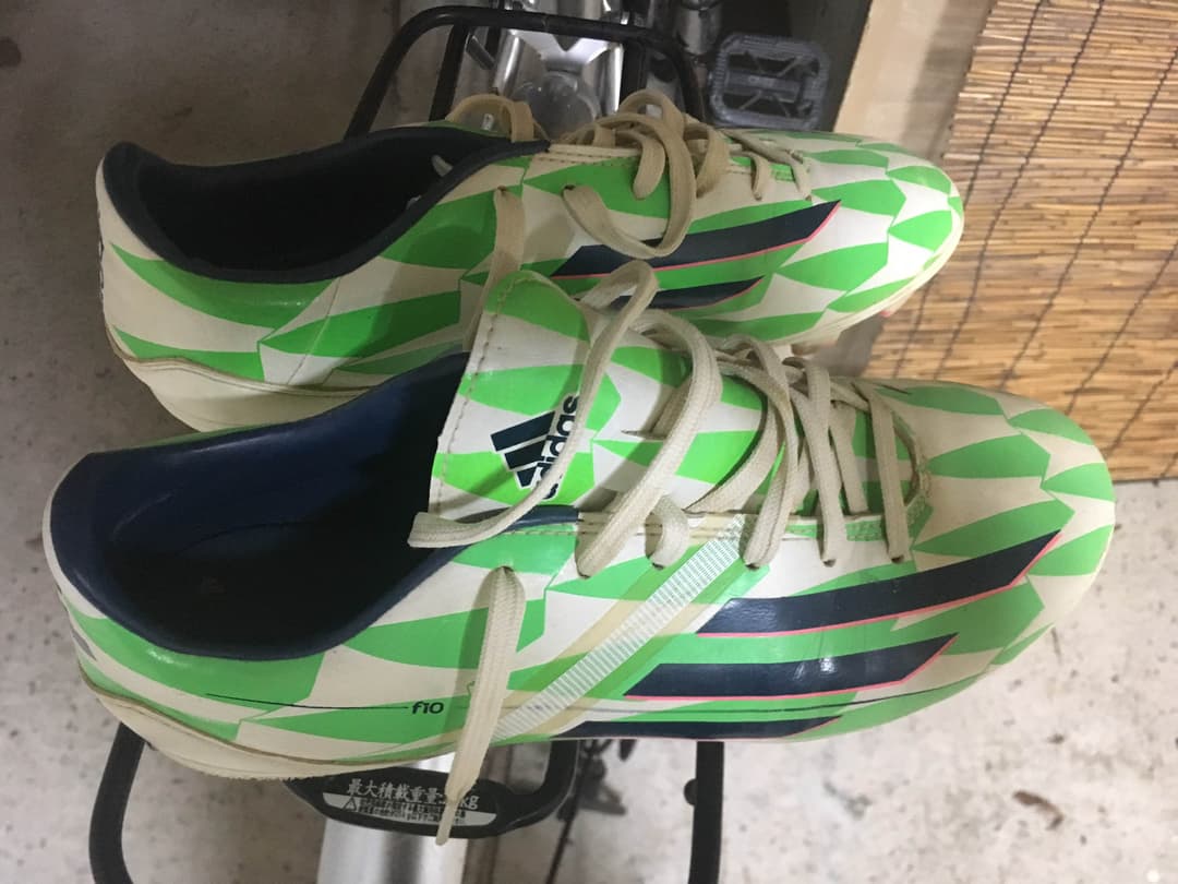 サッカースパイク 24.5〜26