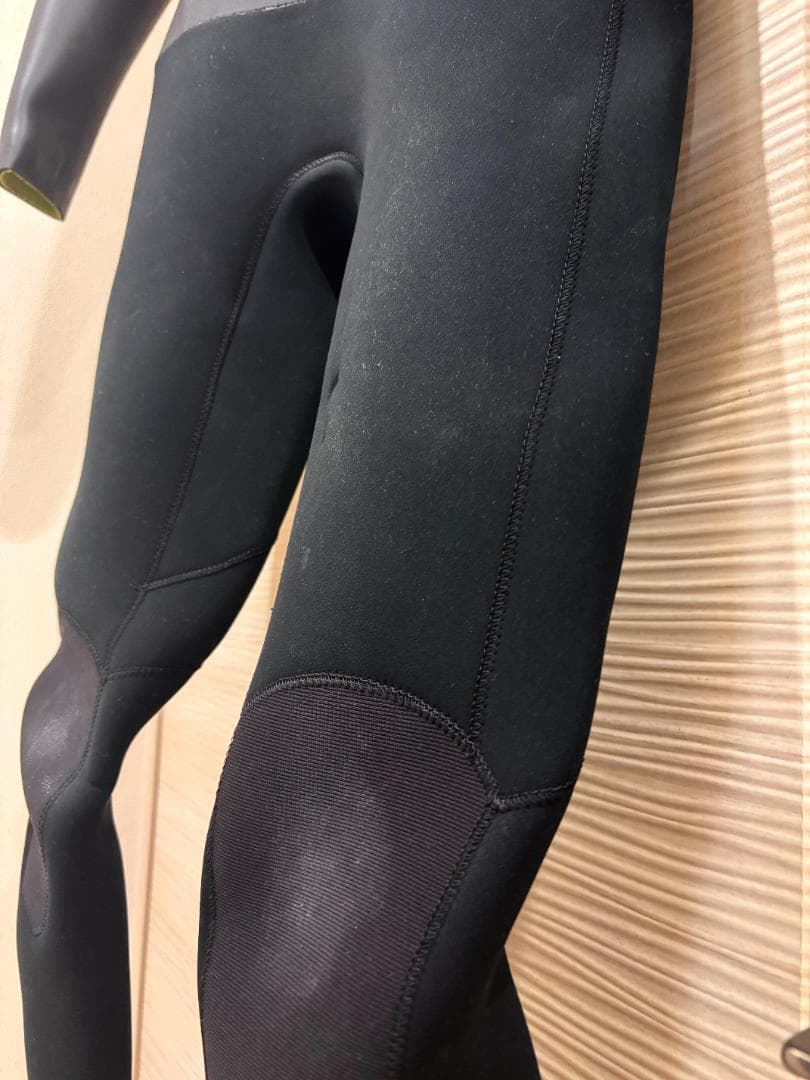 FEVR 2022 SKYSCRAPER フルスーツ 3mm USED