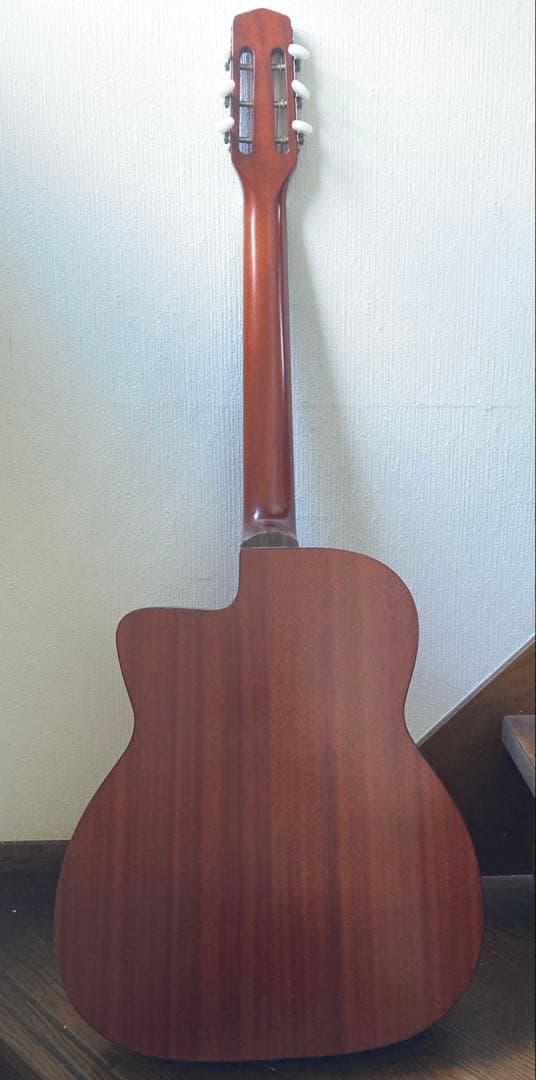 saga BM-200 マカフェリギター サガ　ジャンゴラインハルト日比谷カタン