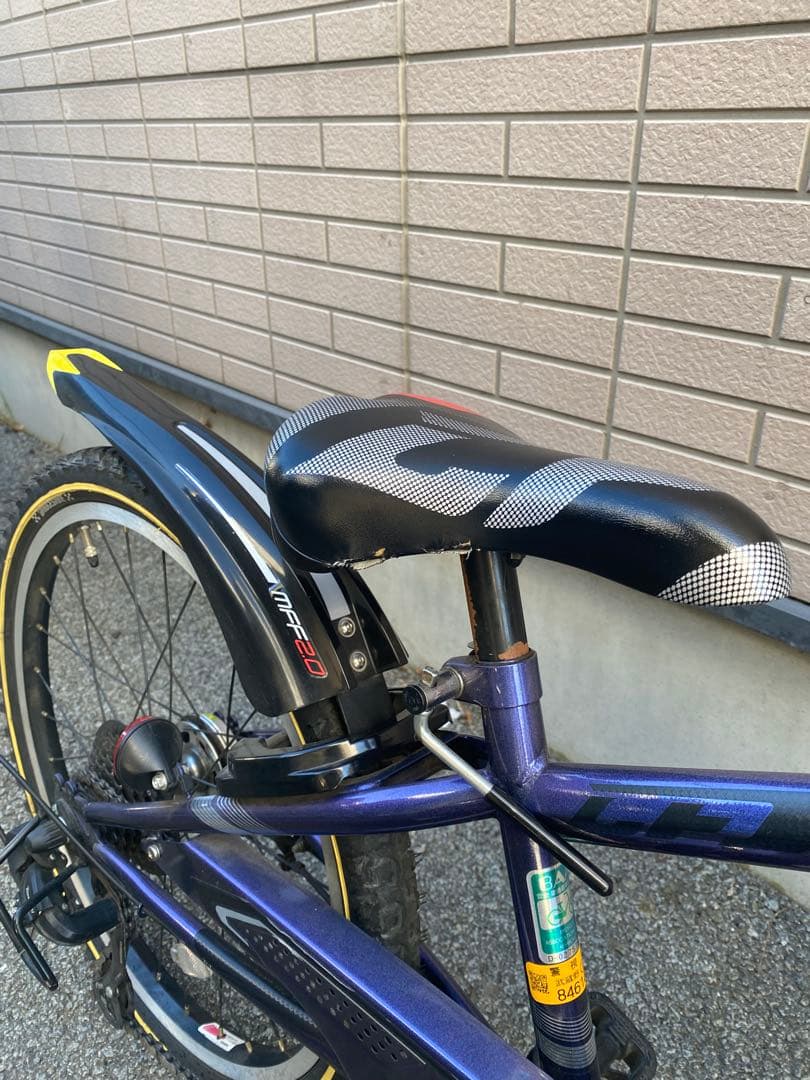 ブリヂストン　クロスファイヤージュニア　22インチ