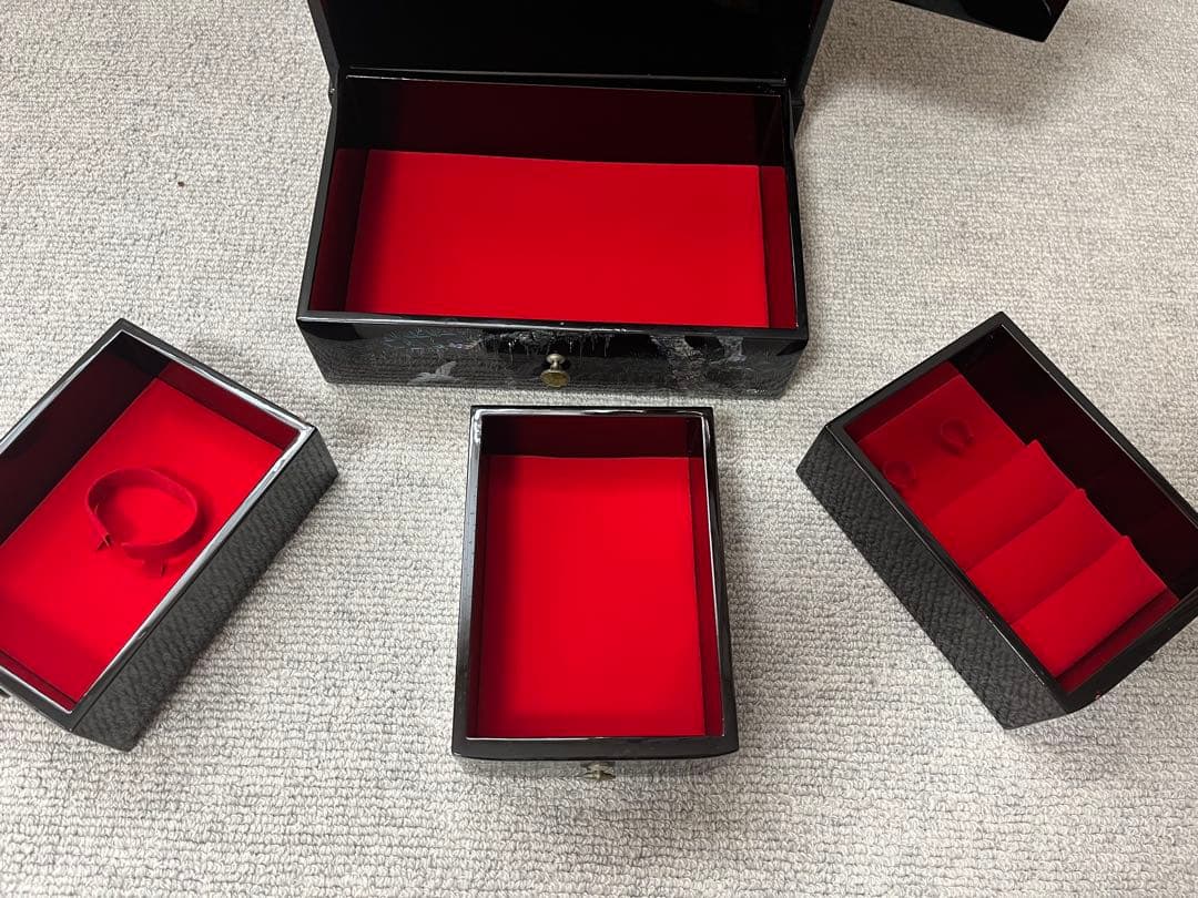 【韓国　螺鈿細工】伝統民芸品　ジュエリーボックス　青貝象嵌細工　アンティーク