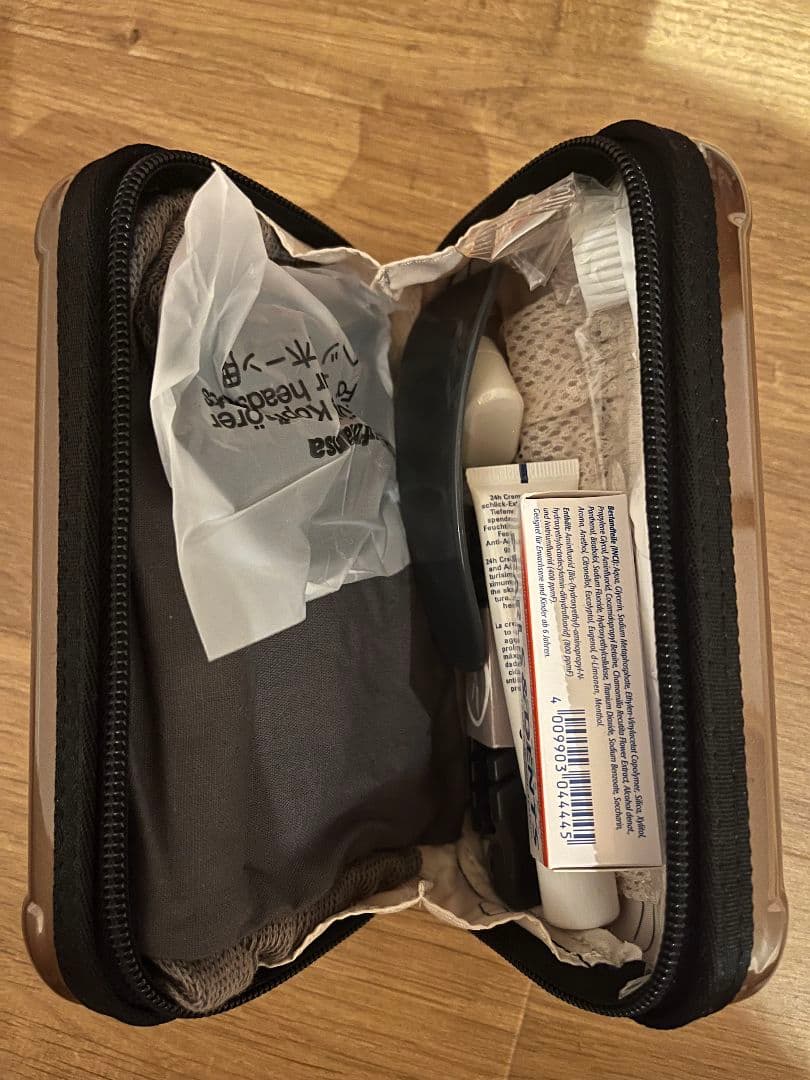 リモワ ルフトハンザ トラベルポーチ rimowa