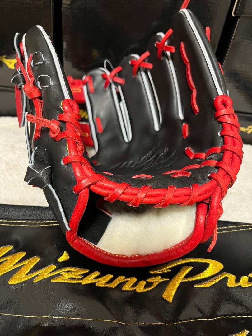 54　ミズノプロ　軟式　野球　内野手用　紅林型